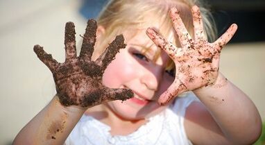How to withdraw the worms in a child